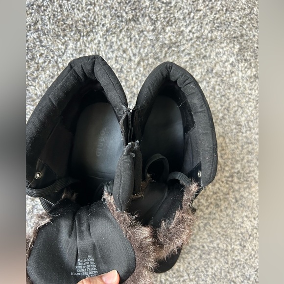 Torrid women’s faux fur wedge lace up boots size 11W - Picture 7 of 11